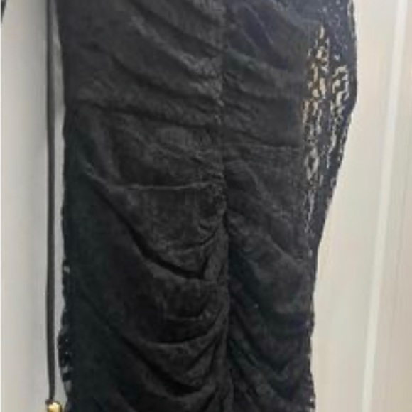 Beautiful dress - Picture 7 of 9